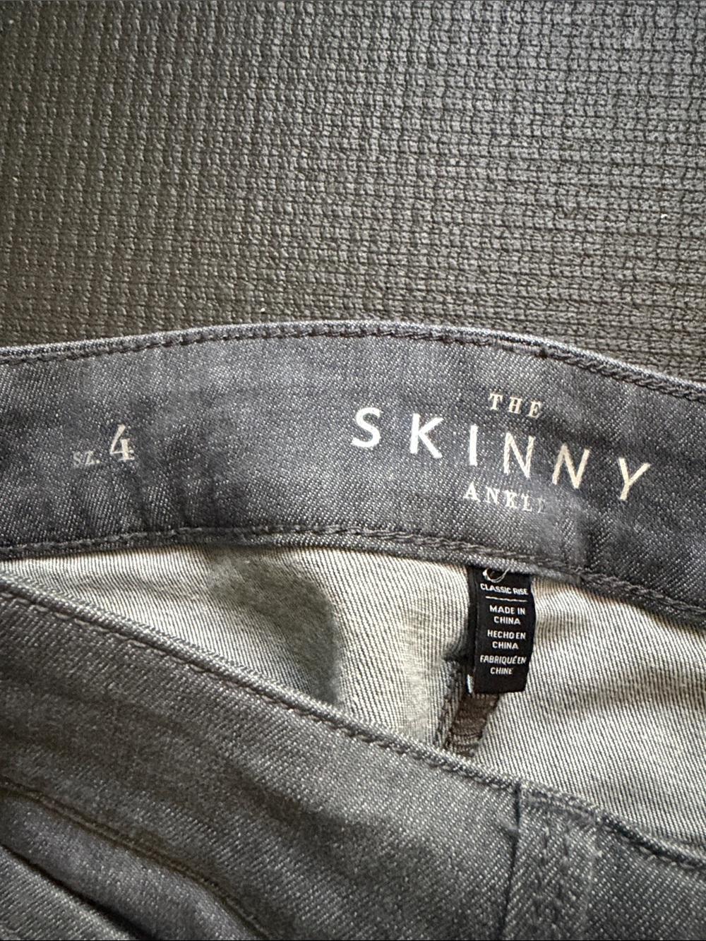 White House Black Market ladies Skinny Ankle Jeans - Black